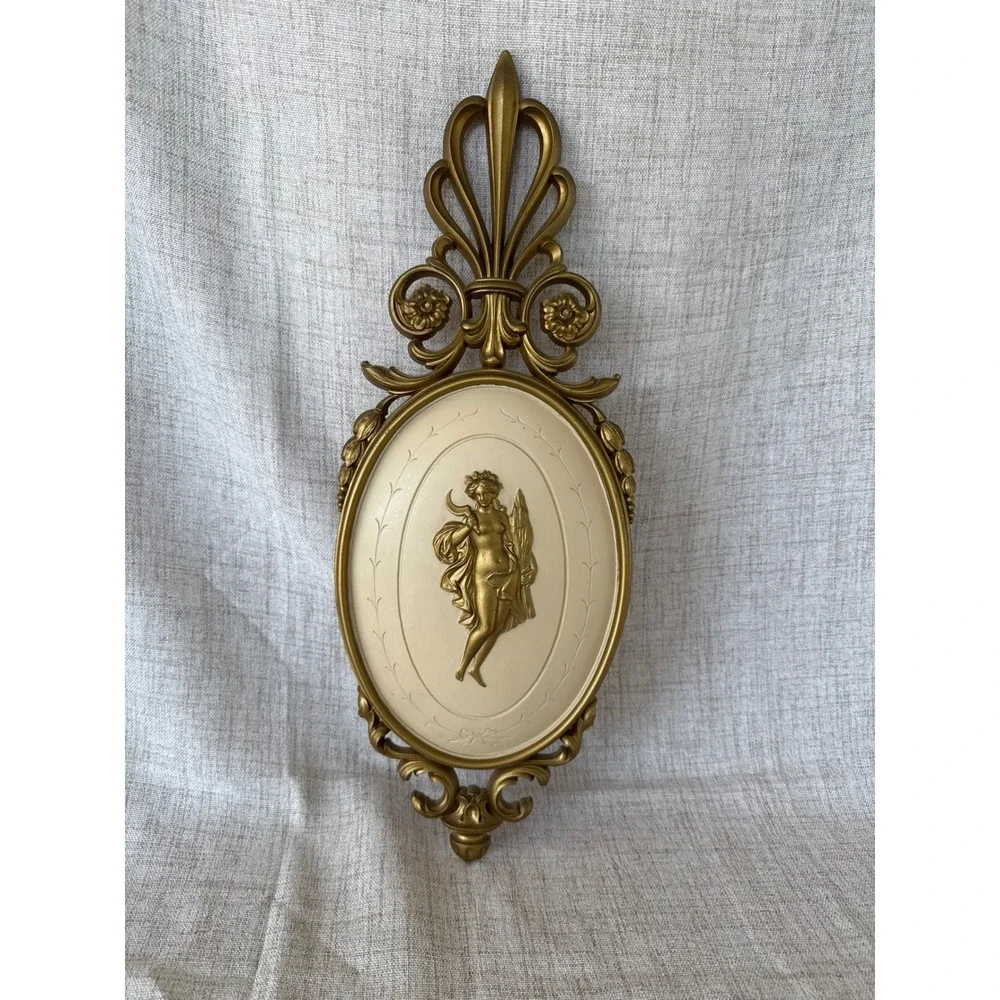 Dart Ind Wall Plaque Gold Excellent Greek Goddess Regency 7246 USA